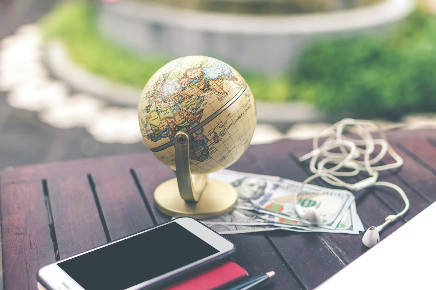 International Generalist #1: Past-Year Review, Caffeine, 30 Life Hacks